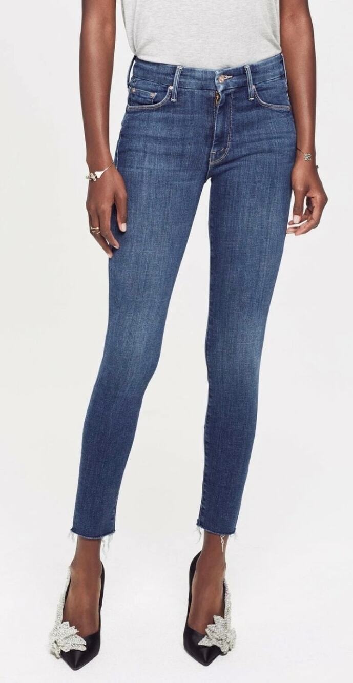 MOTHER Denim Looker Ankle Fray in Girl Crush size 28